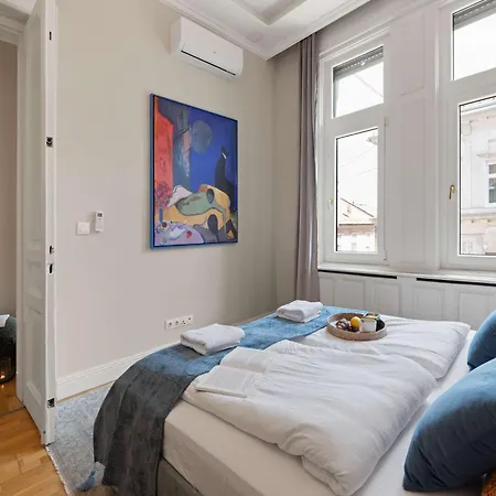 아파트 Velvet & Marble Elegance W Balcony Nr Synagogue 부다페스트